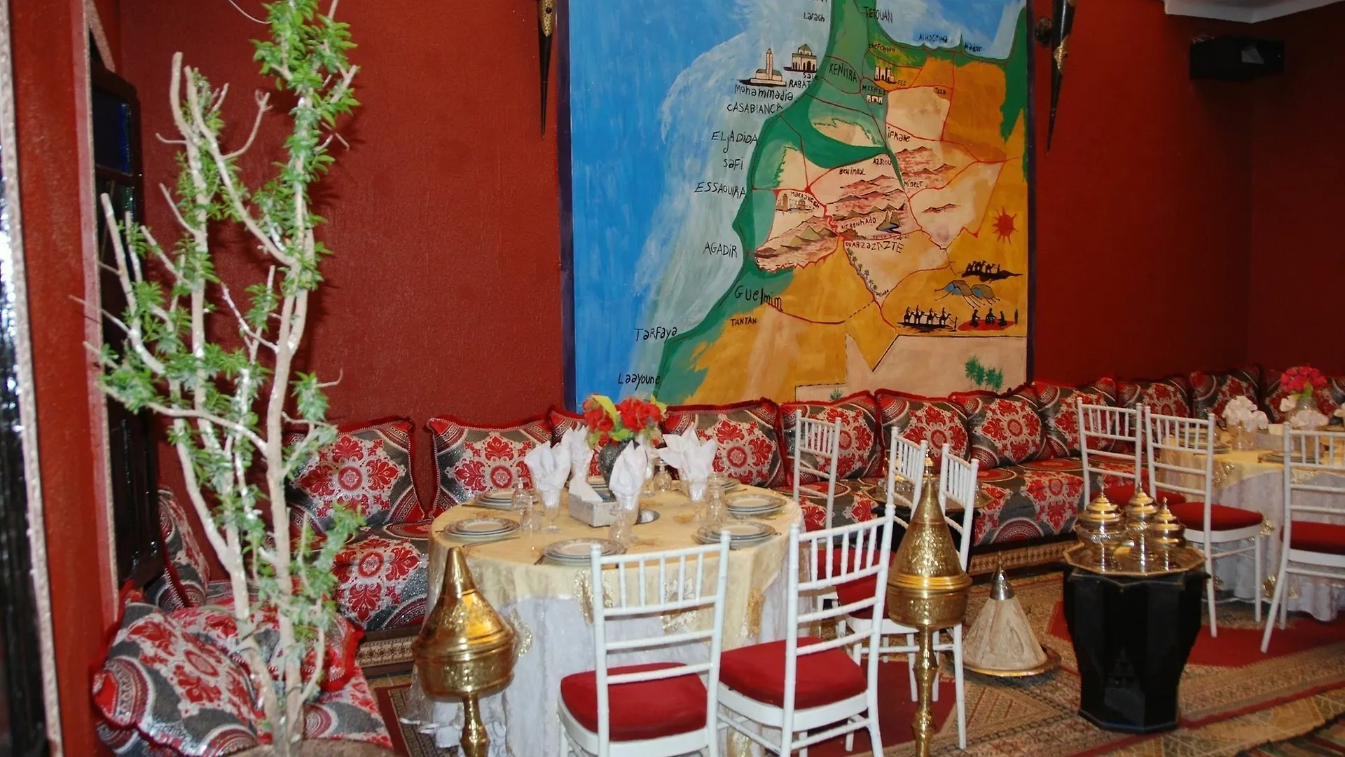 Red Castle Hostel - Backpacker Marakeş Otel