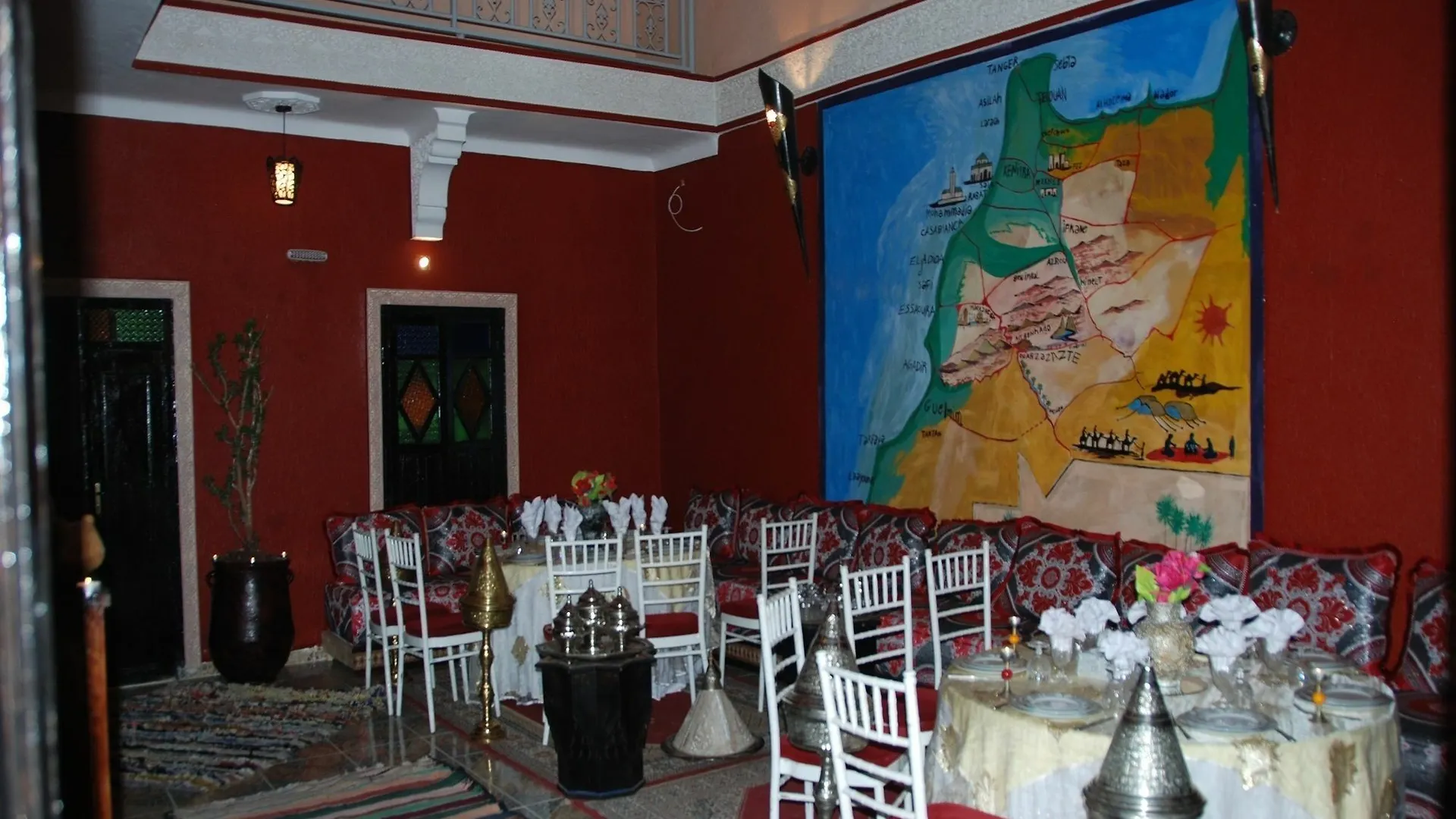 Red Castle Hostel - Backpacker Marakeş